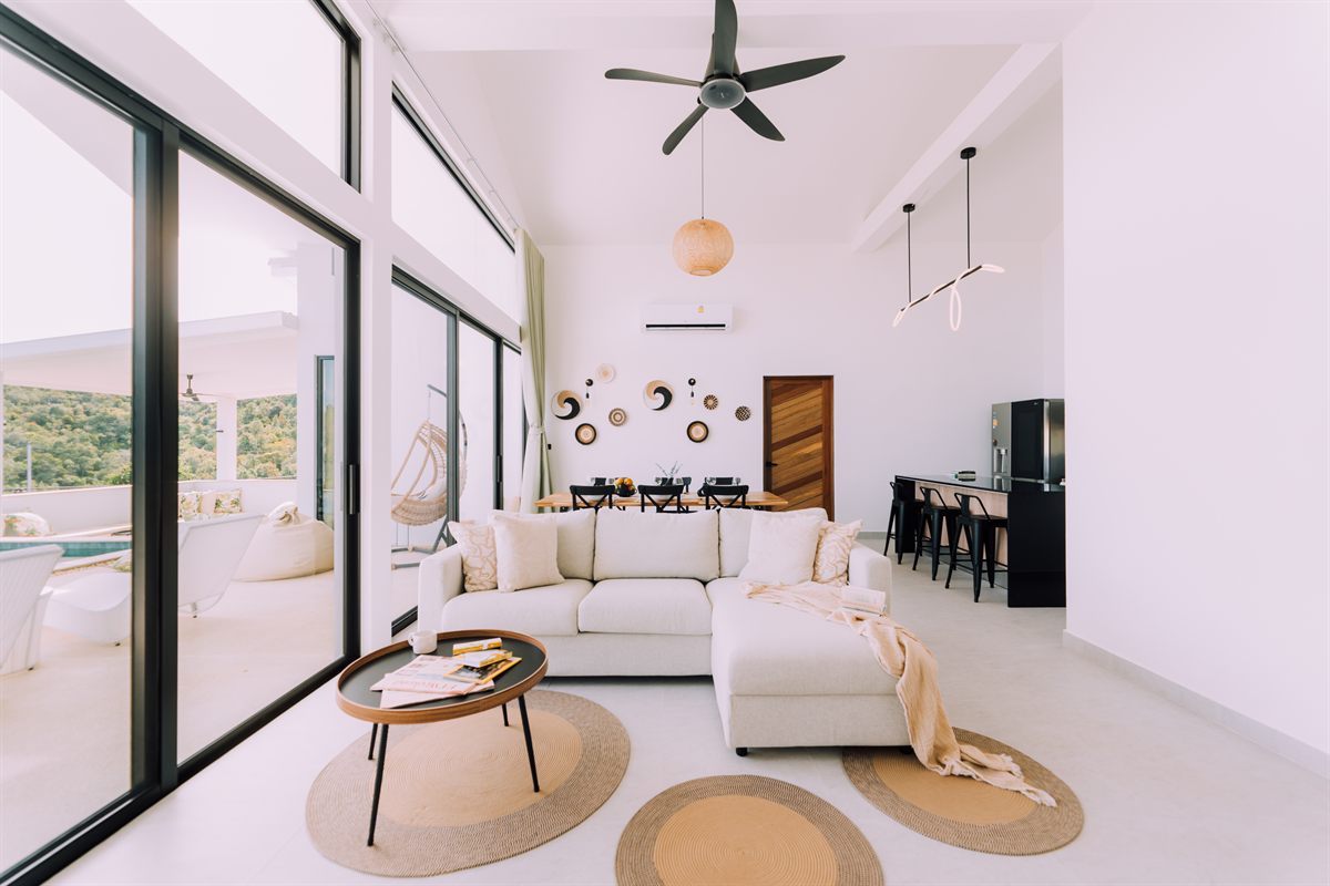 Breath of Paradise — living room