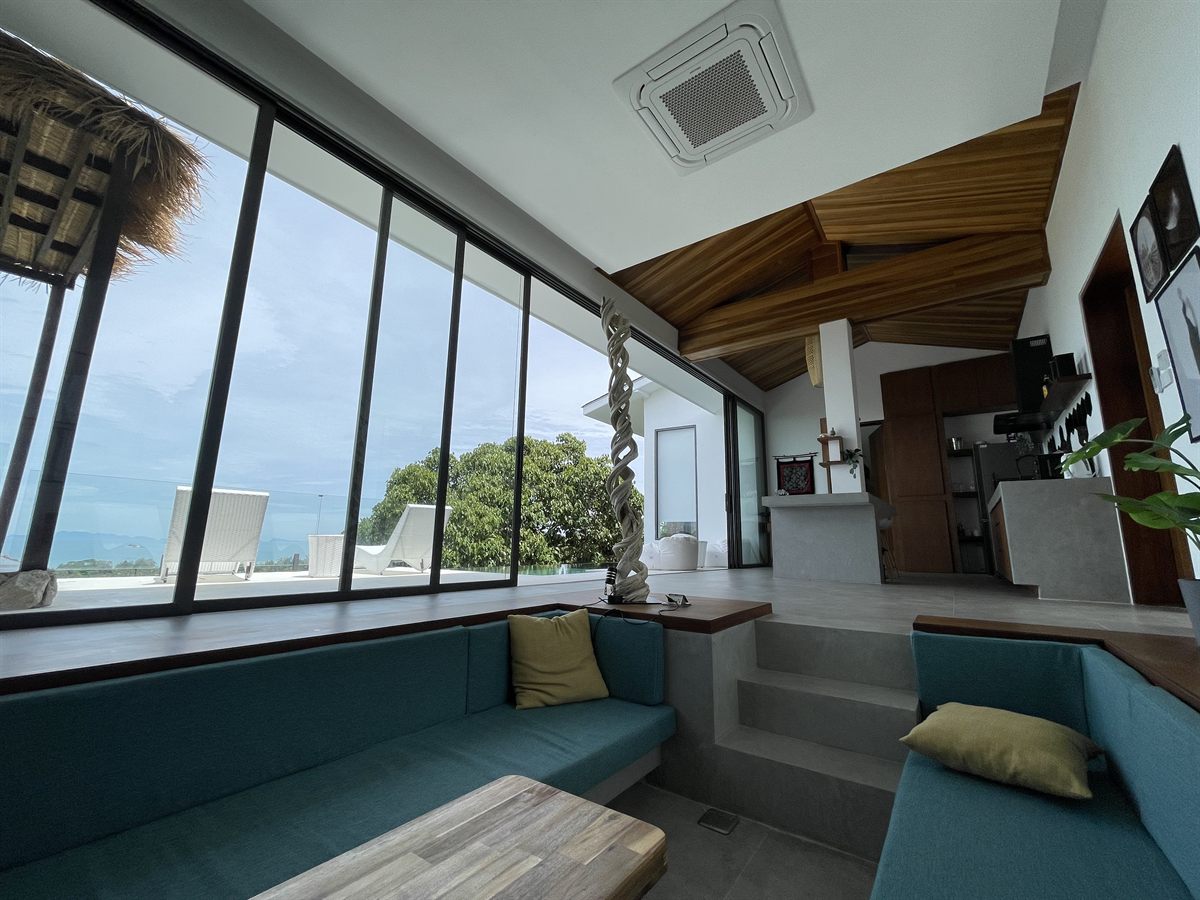 Villa Kiran — upstairs lounge with sea view