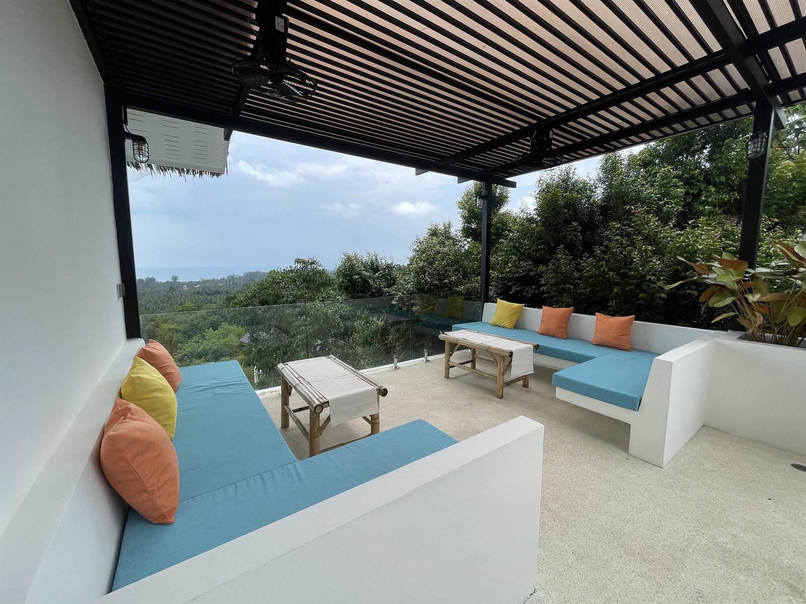 Villa Nour — outdoor lounge terrace